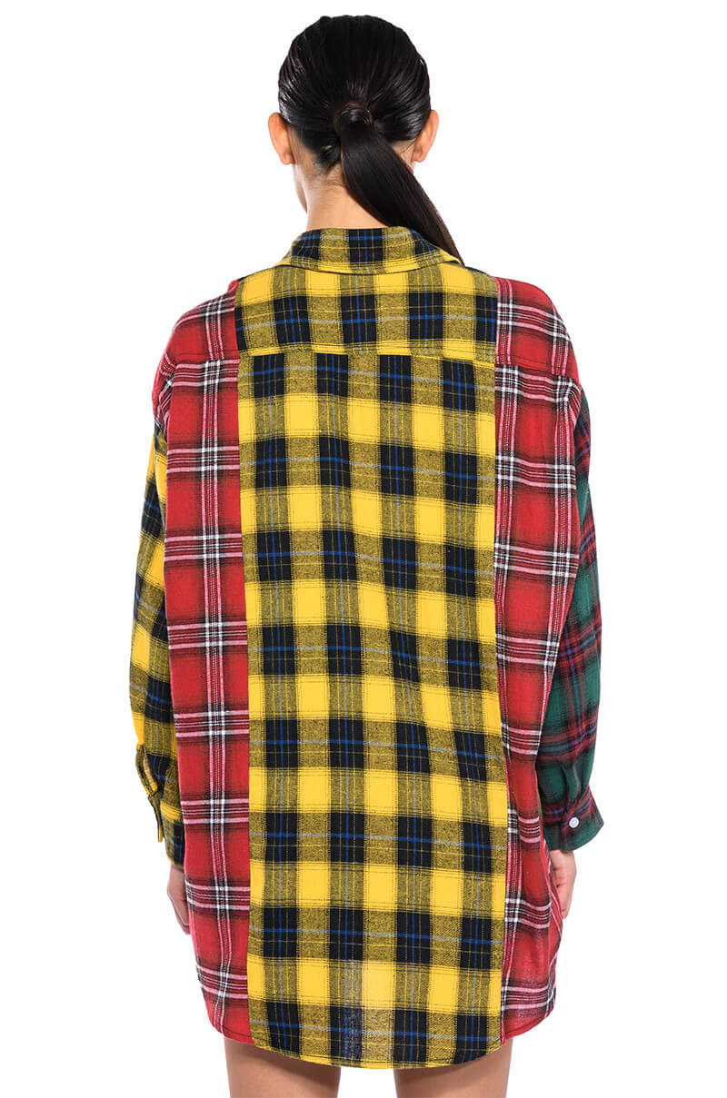 CASUALLY COOL PLAID BUTTONDOWN
