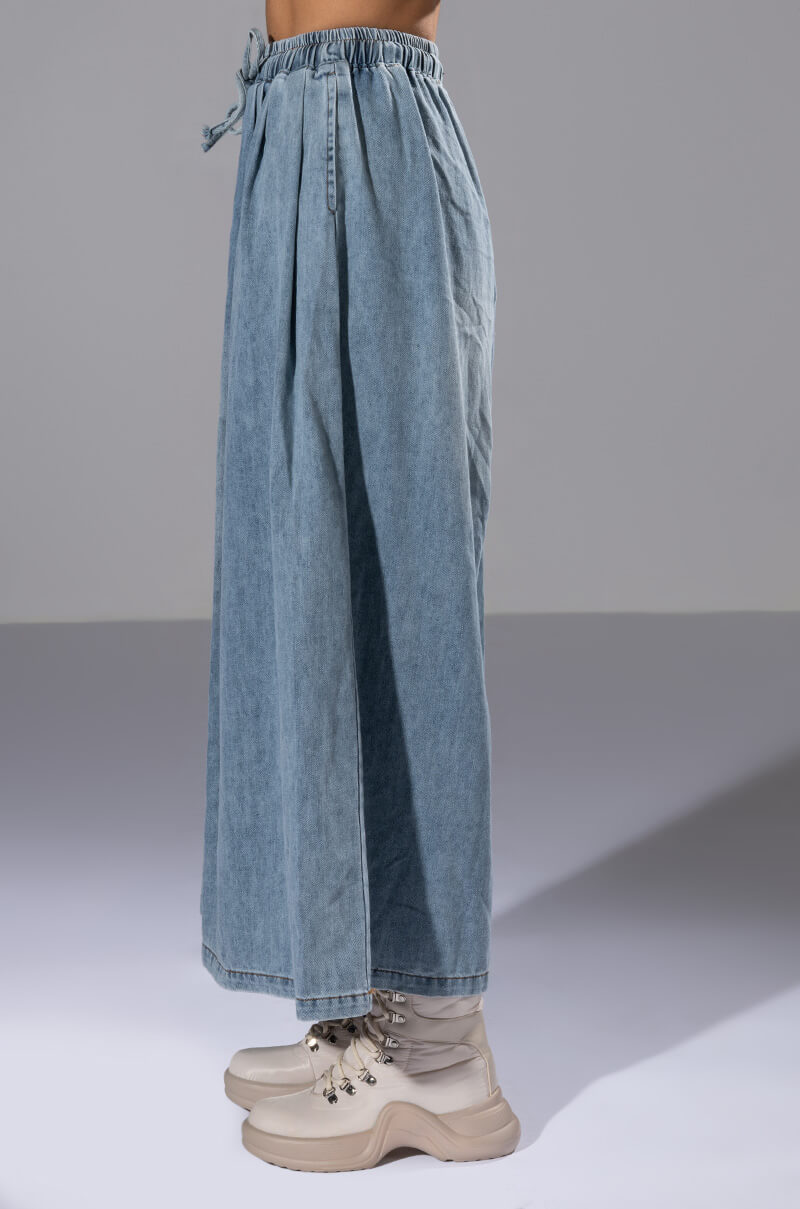 CECE PULL ON SUPER WIDE DENIM PANT