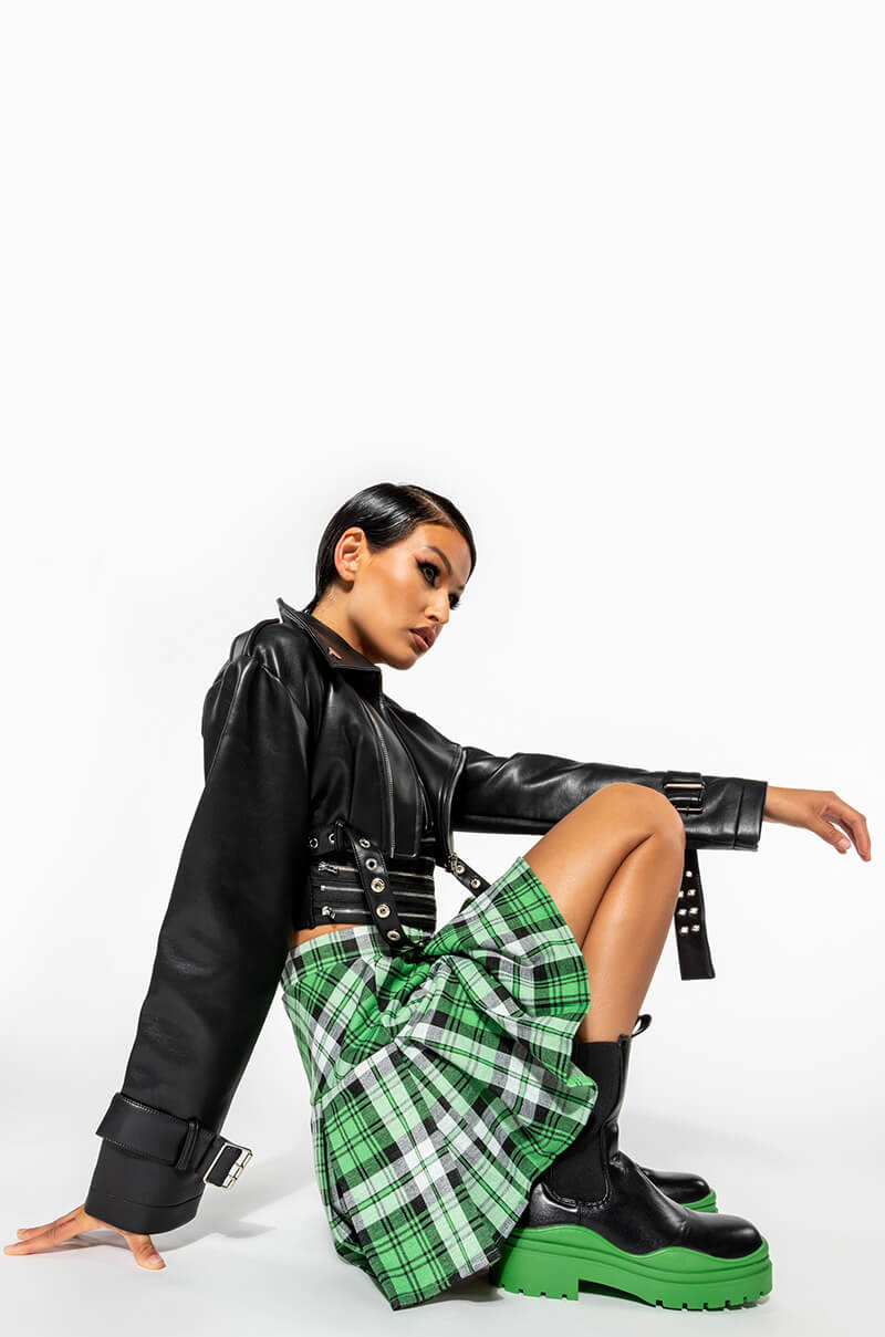 CHIC MINI PLAID SKIRT IN GREEN