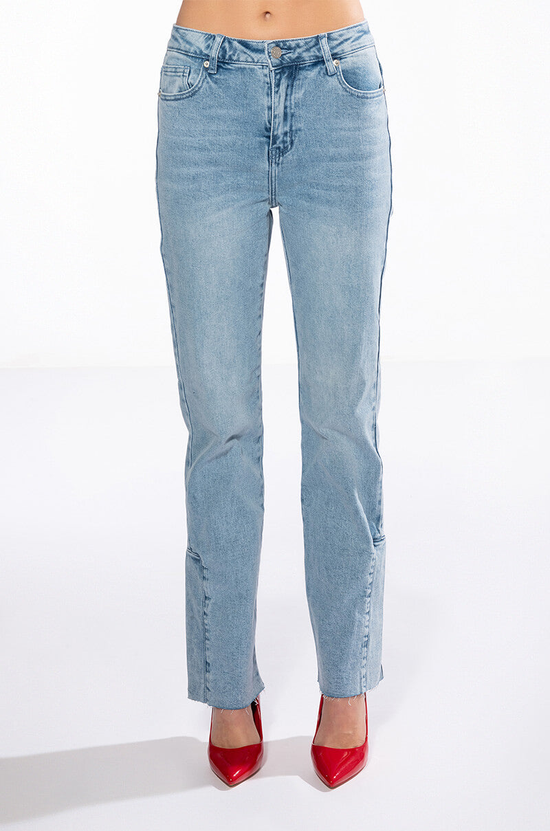 C'EST LA VIE HIGH RISE STRAIGHT JEANS