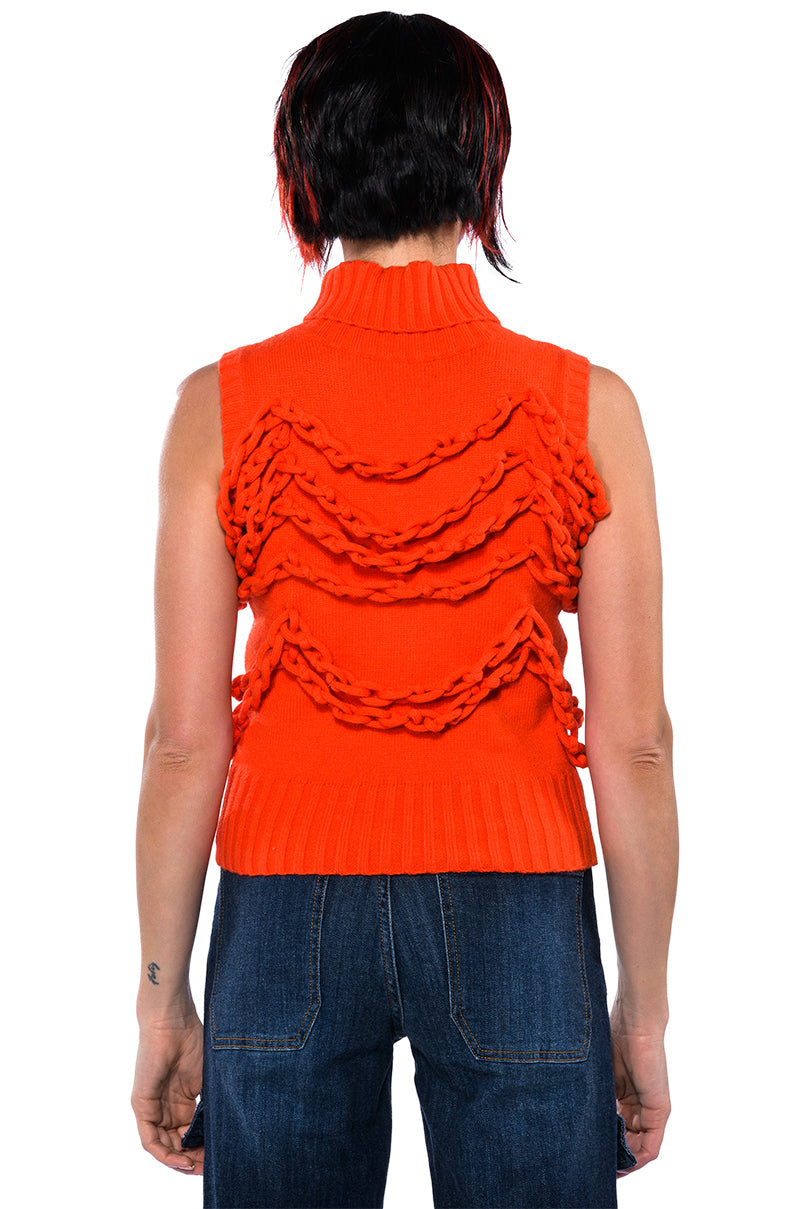 CHAIN LINK DETAIL SLEEVELESS TURTLENECK SWEATER