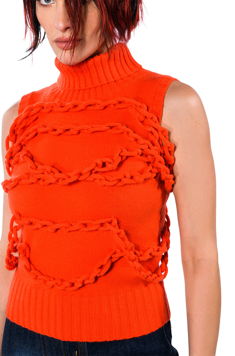 CHAIN LINK DETAIL SLEEVELESS TURTLENECK SWEATER