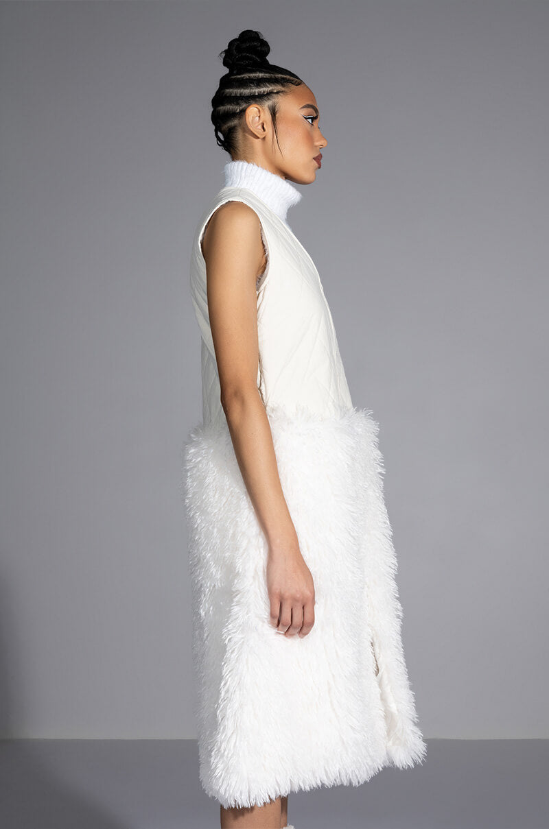 BORB QUILTED VEST WITH FAUX FUR
