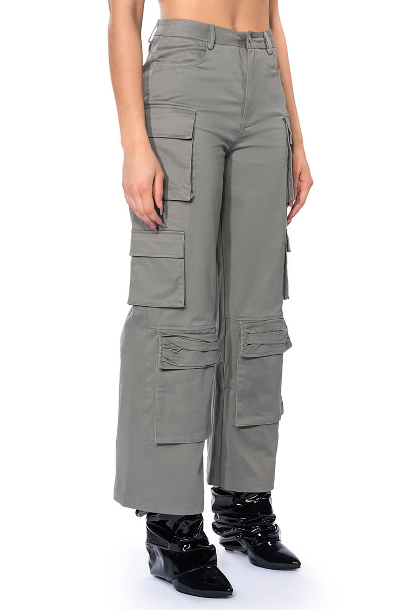 CHAMPION OF EVERYTHING CARGO PANTS