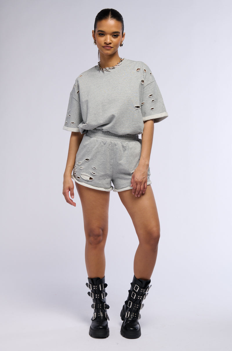 CHILL WEEKEND DISTRESSED FRENCH TERRY SHORT