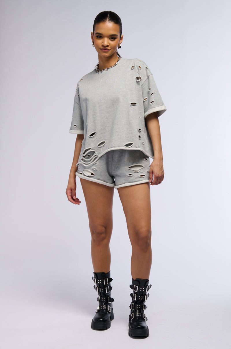 CHILL WEEKEND DISTRESSED FRENCH TERRY SHORT