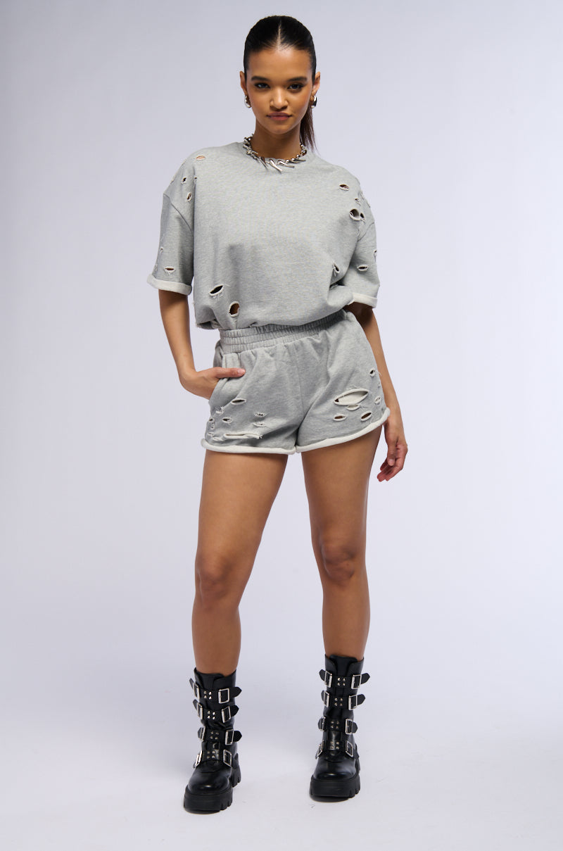 CHILL WEEKEND DISTRESSED FRENCH TERRY SHORT
