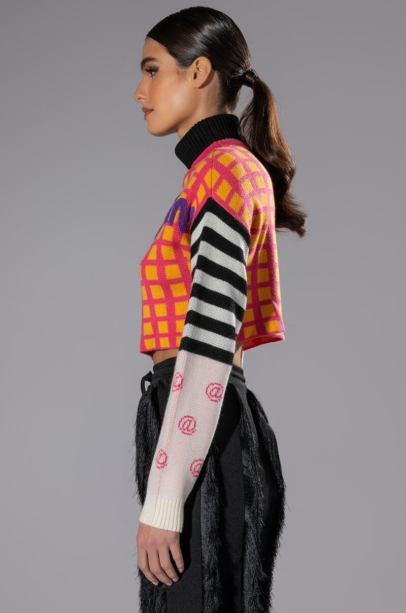 CIAO BELLA GRAPHIC TURTLENECK SWEATER