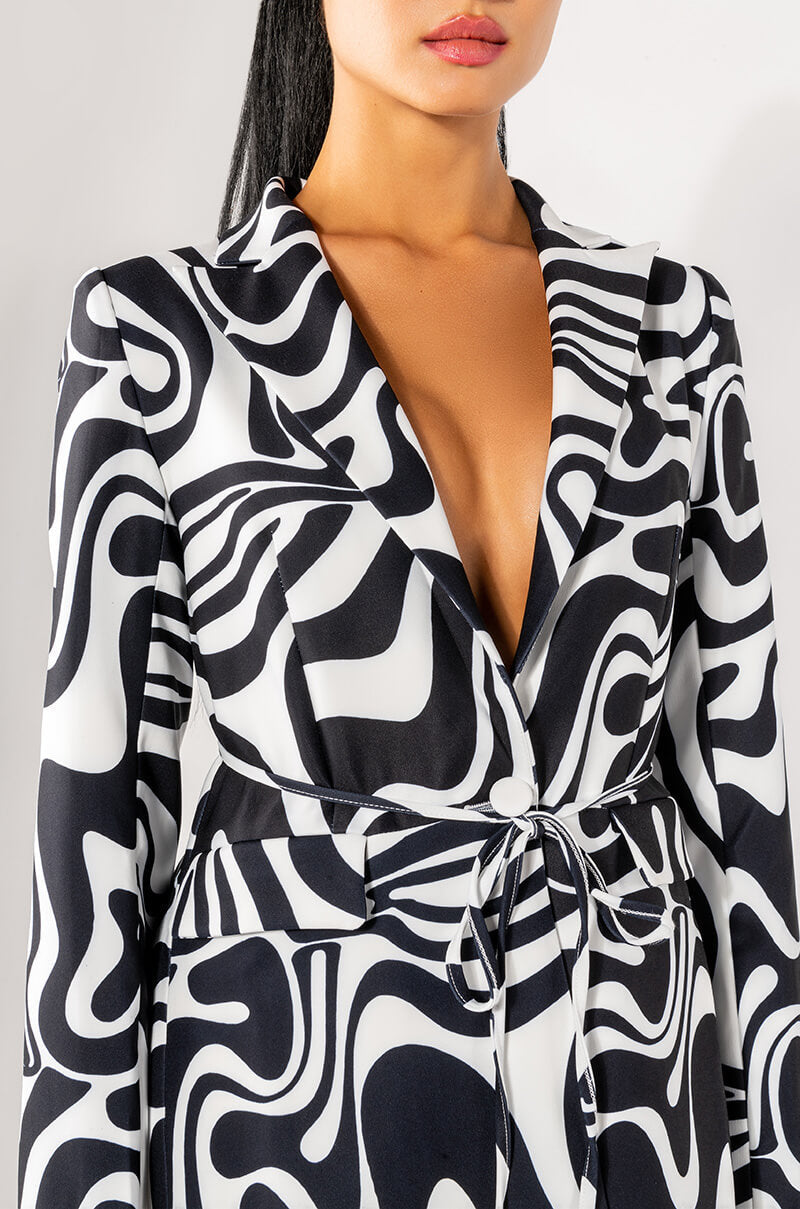 CITY GIRL SWIRLY OPEN BACK BLAZER