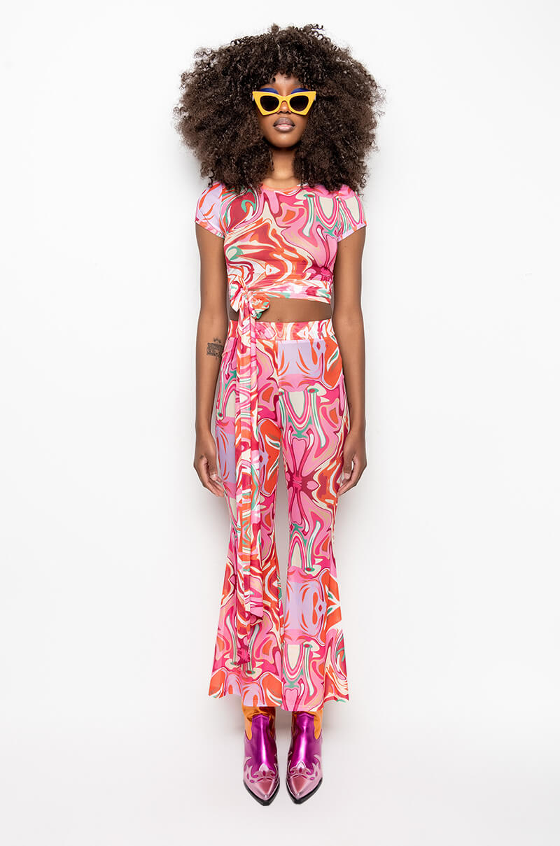 COLORFUL IMAGINATION CROPPED MESH T SHIRT