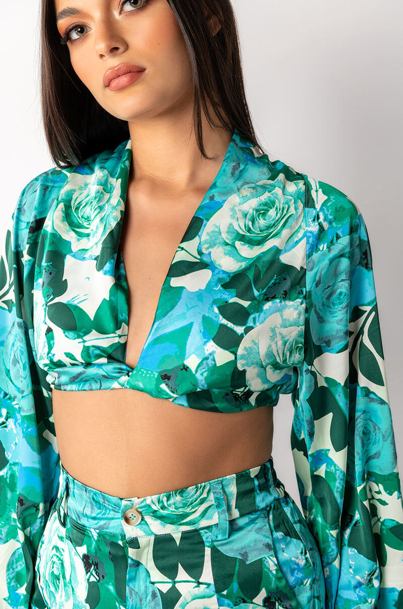 COME MY WAY ULTRA CROPPED BLOUSE