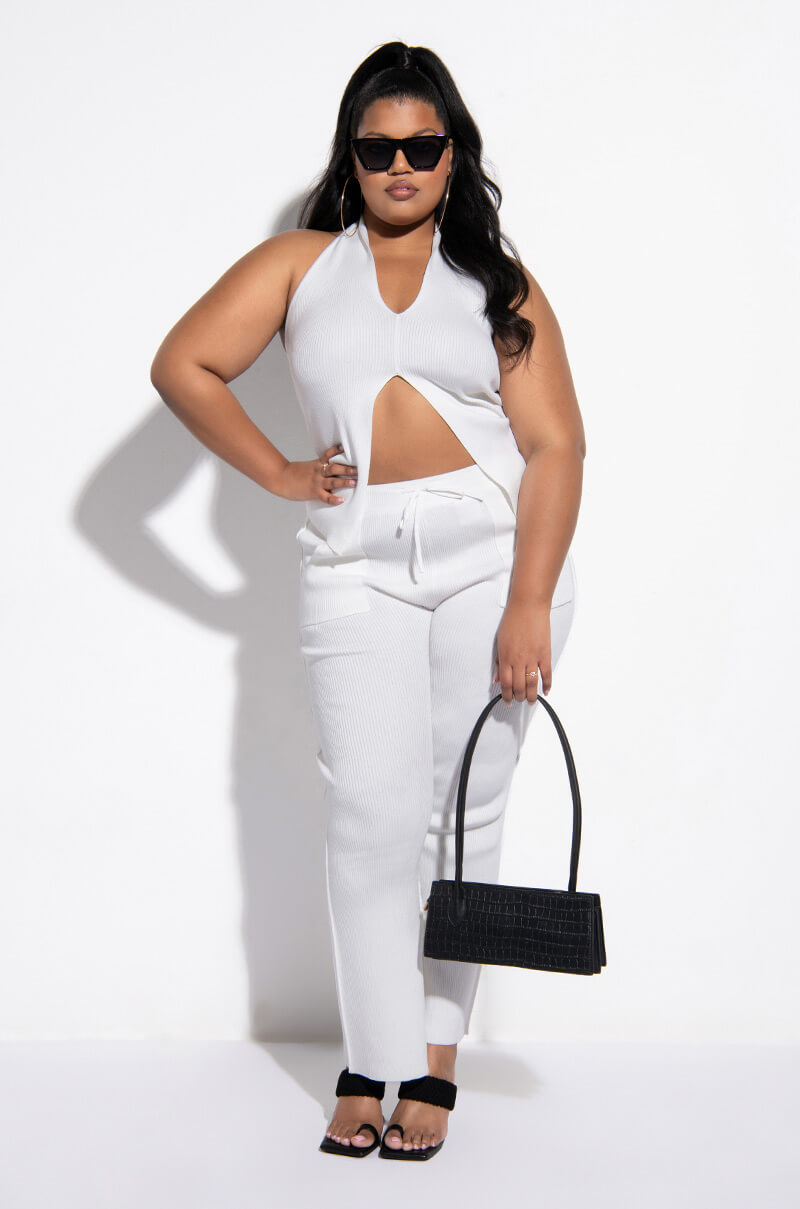 FRANCESCA DEEP V SLEEVELESS KNIT TOP