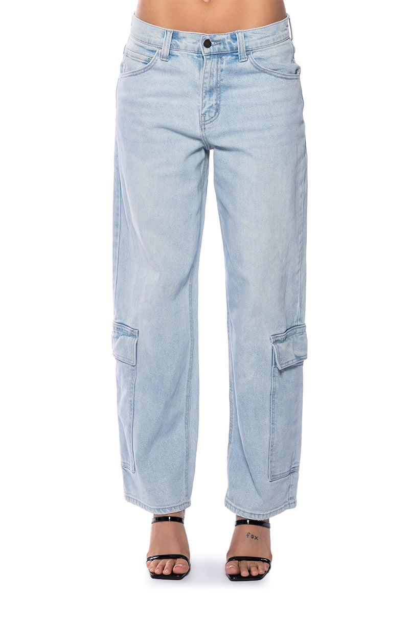 CRUSHING ON THEM VINTAGE LOW RISE LIGHT DENIM JEAN