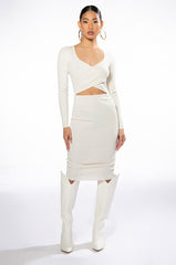 CUT OUT FOR IT LONG SLEEVE SIDE CUT OUT BODYCON MIDID DRESS