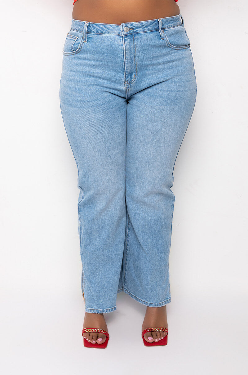 DAD JEANS WITH SIDE SLIT