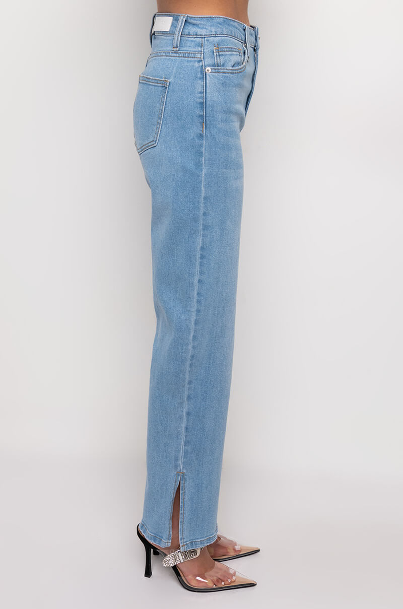 DAD JEANS WITH SIDE SLIT