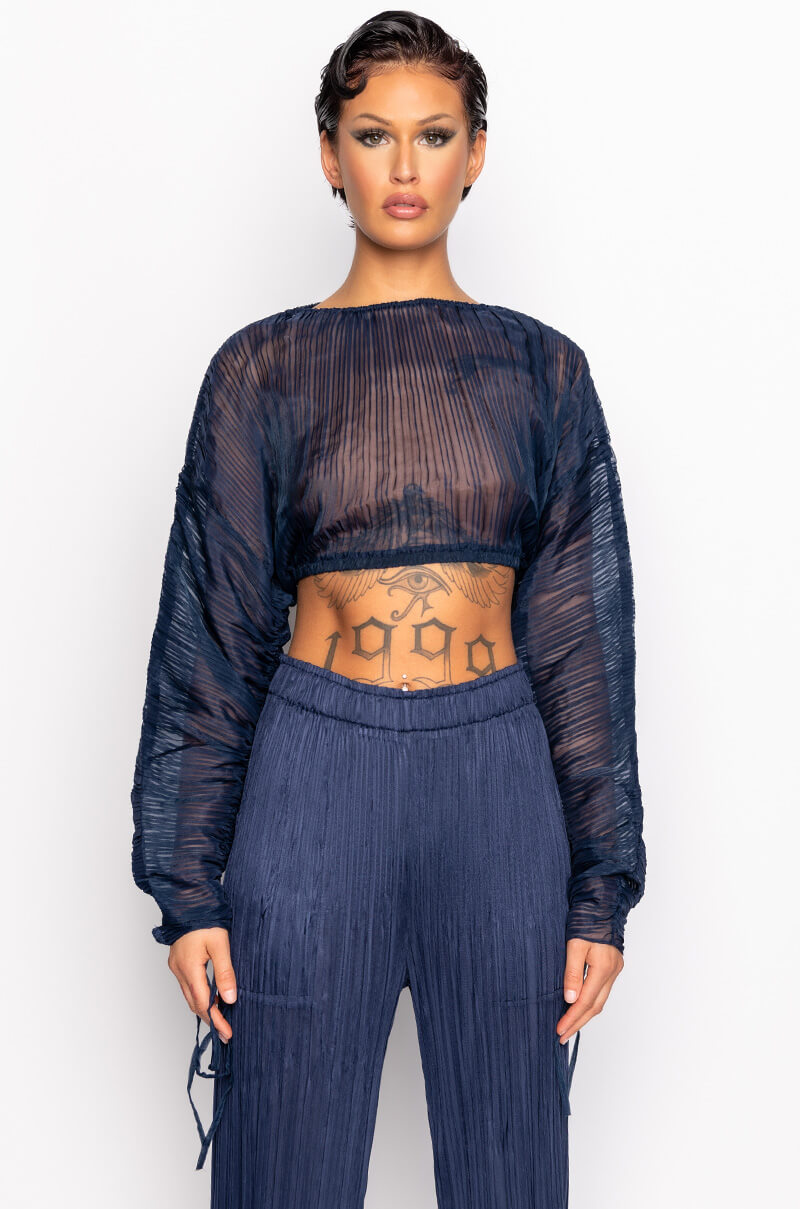 DAHLIA PLEATED LONG SLEEVE CROPPED BLOUSE