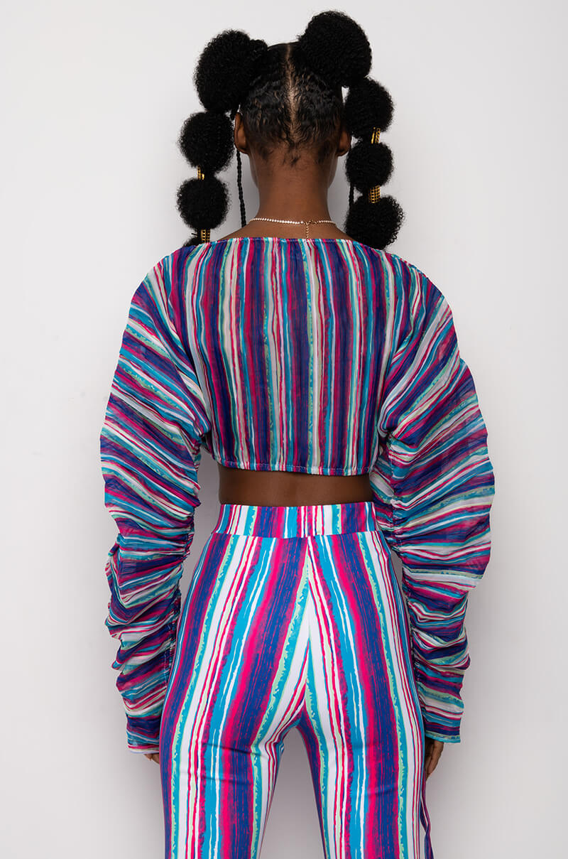 DAHLIA PLEATED LONG SLEEVE CROPPED BLOUSE