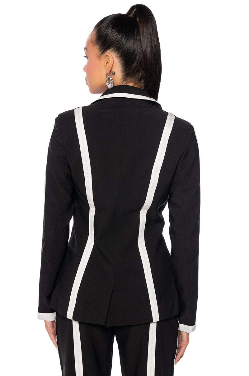 DAY TO NIGHT BLAZER JACKET