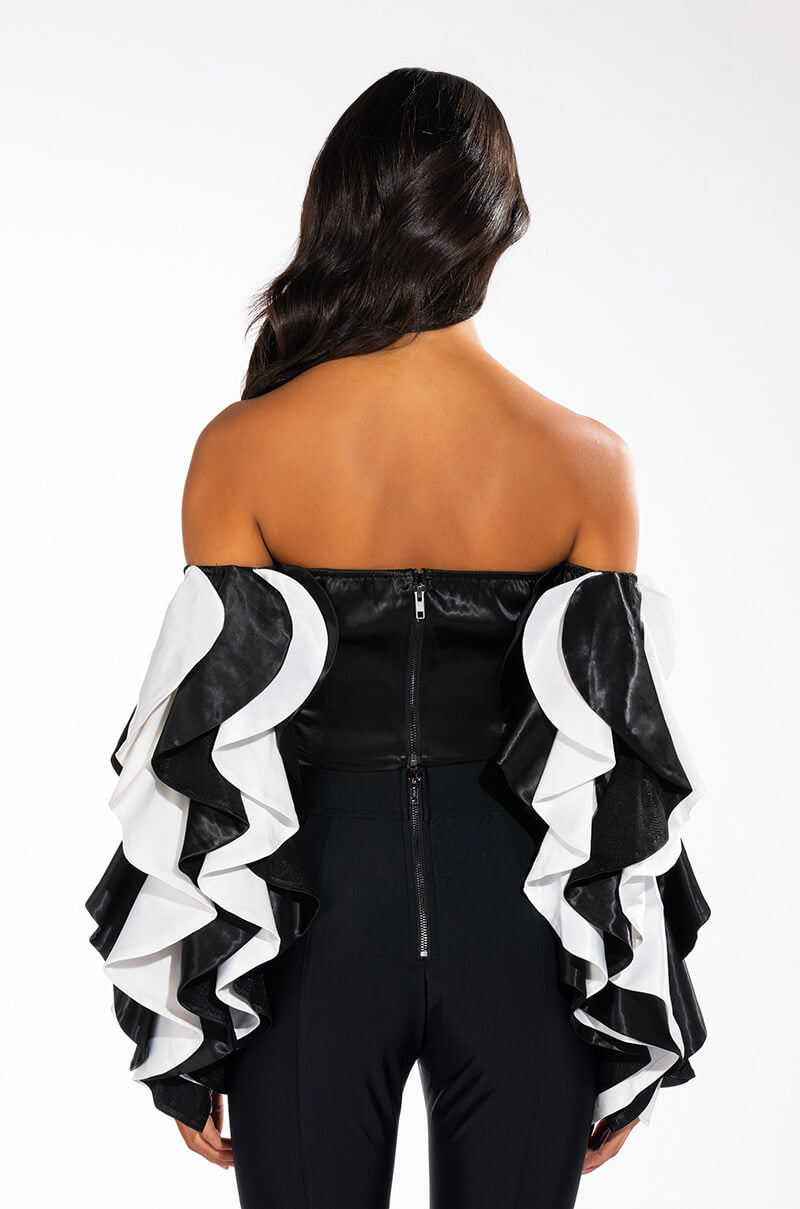 DAYDREAMIN RUFFLE SLEEVE CORSET BLOUSE