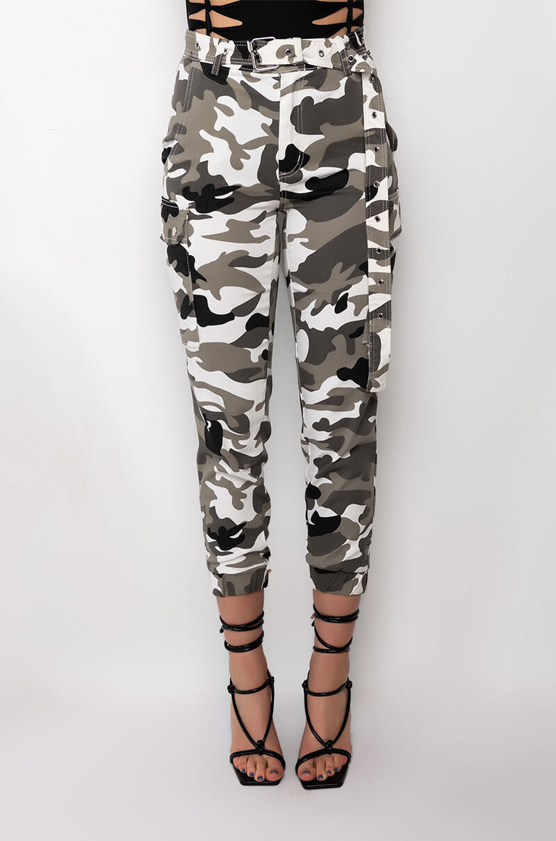 SEXY CAMO CARGO JOGGER PANT