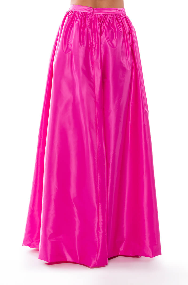 DRESS LIKE ROYALTY FULL VOLUME MAXI SKIRT