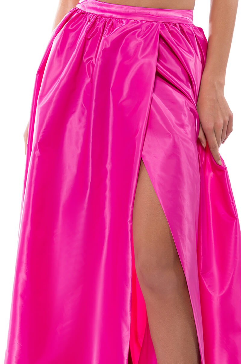 DRESS LIKE ROYALTY FULL VOLUME MAXI SKIRT