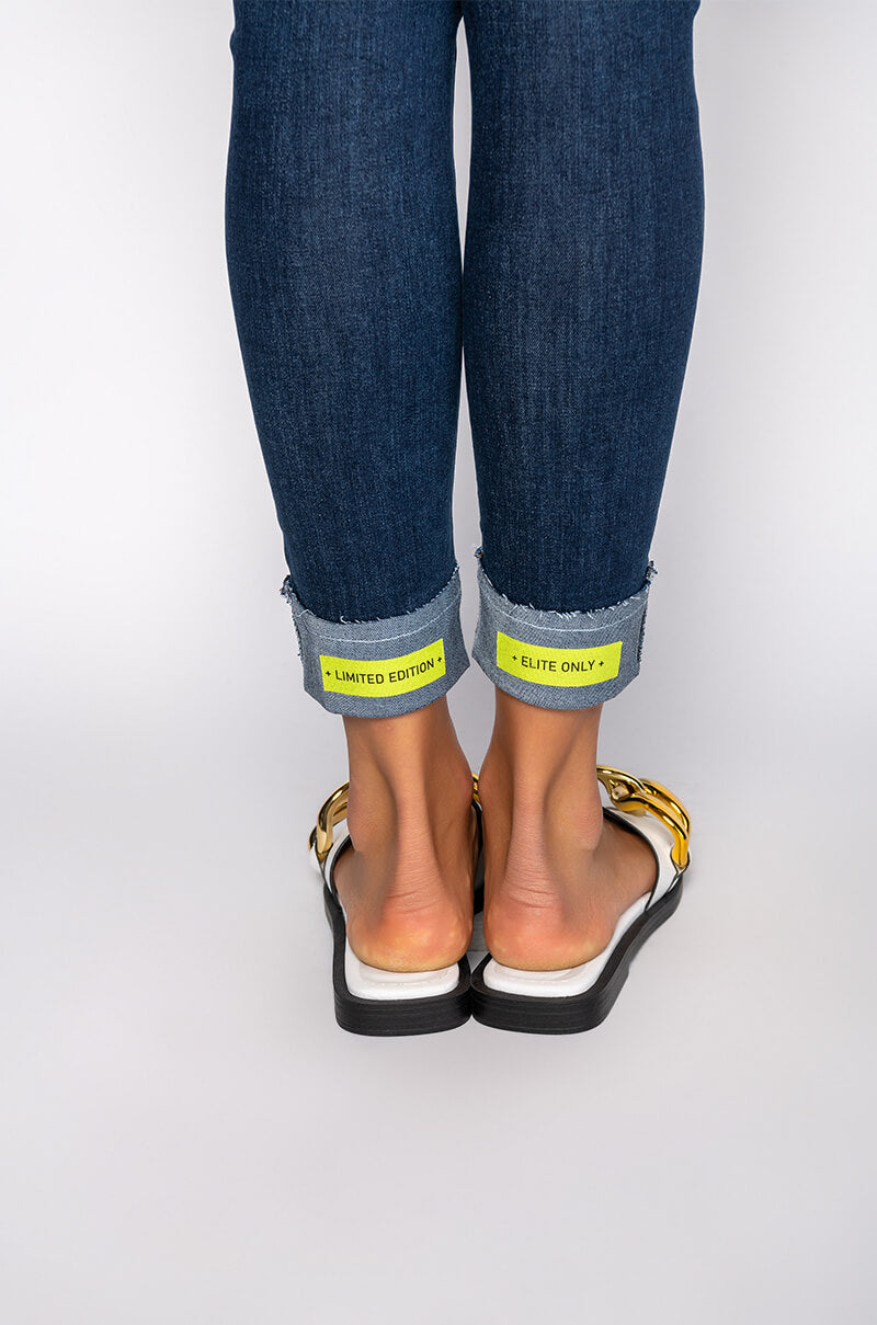 ELITE ONLY MID RISE SKINNY JEANS