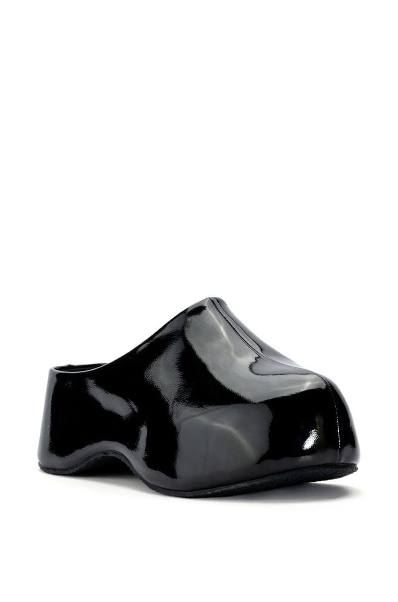 EMELIA EMBELLISHED CLOG IN BLACK