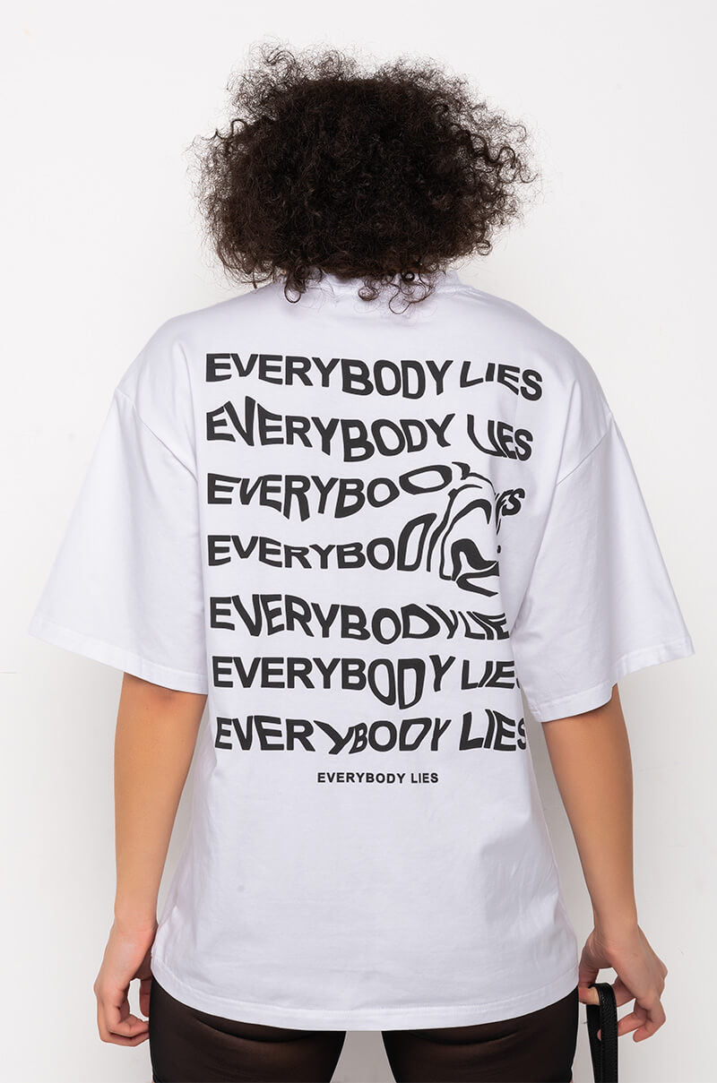 EVERYBODY LIES CREW NECK GRAPHIC TEE