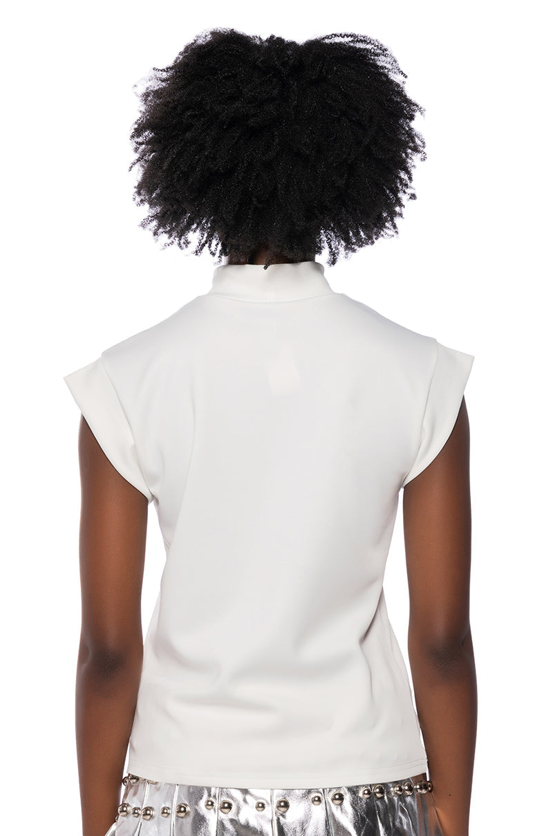 FACE THE FACTS GRAPHIC TEE