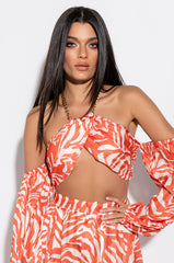 FEELING GOOD LIVING BETTER CHAIN HALTER CROP TOP