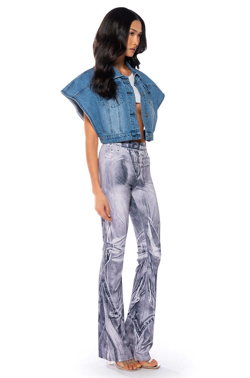 THESE ARE WIDE LEGGINGS