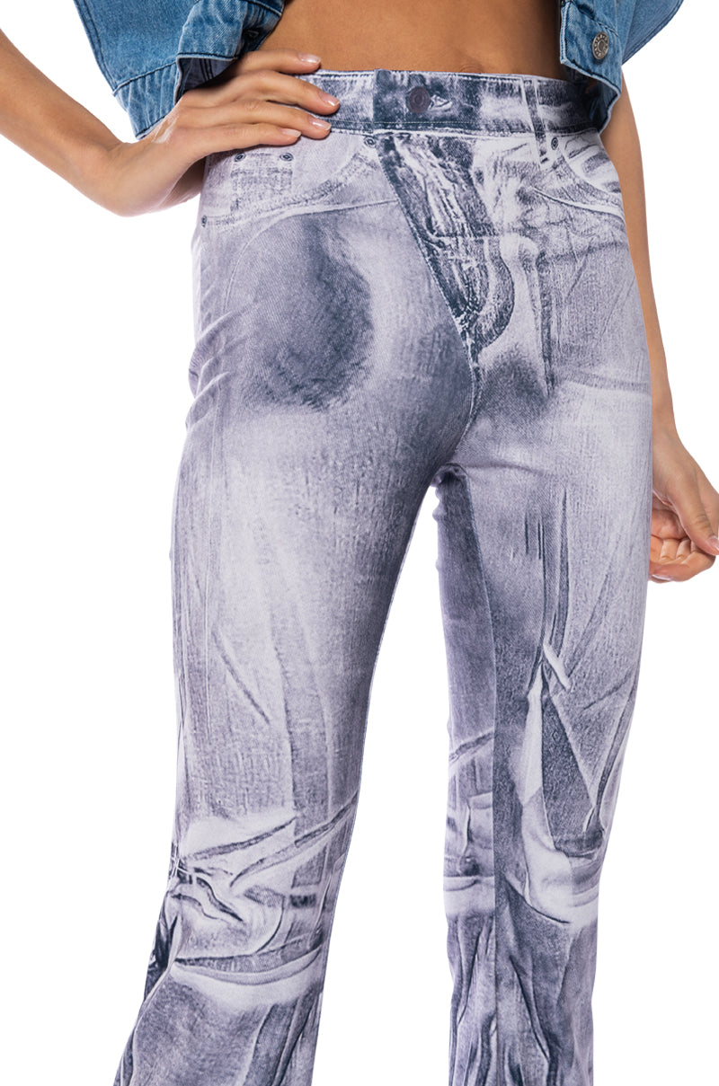 THESE ARE WIDE LEGGINGS