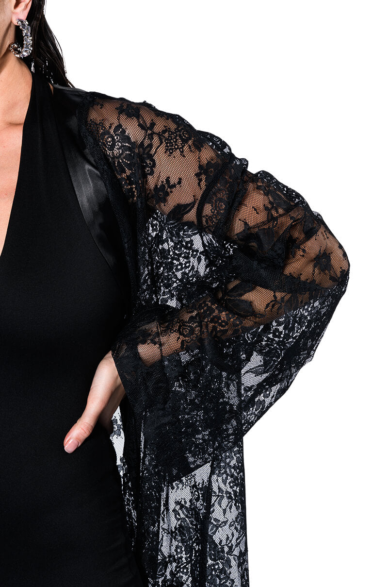 FURY LACE BOXING KIMONO