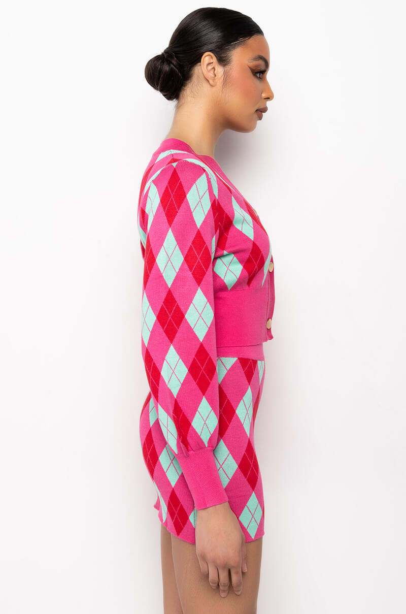GET A CLUE KNIT CROP CARDIGAN