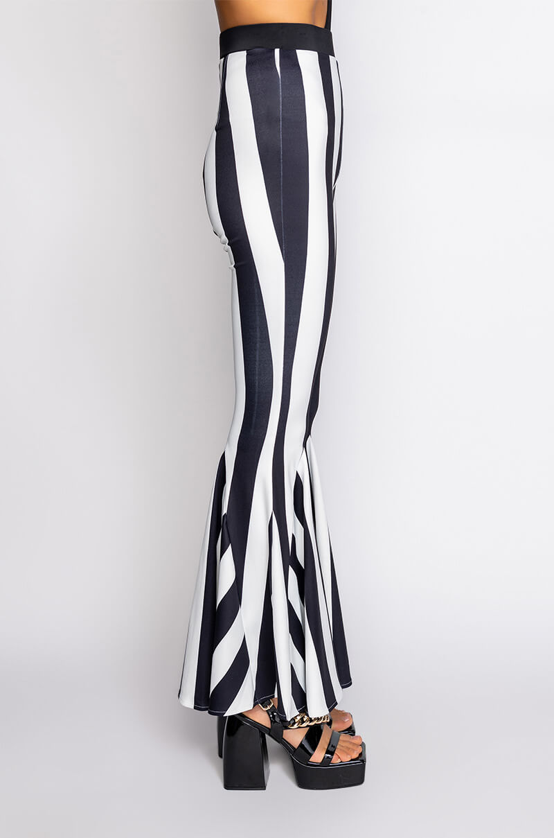 GOOD OMEN HIGH WAIST FLARE PANTS