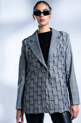 GOT ME IN LOVE WEAVE PLAID BLAZER