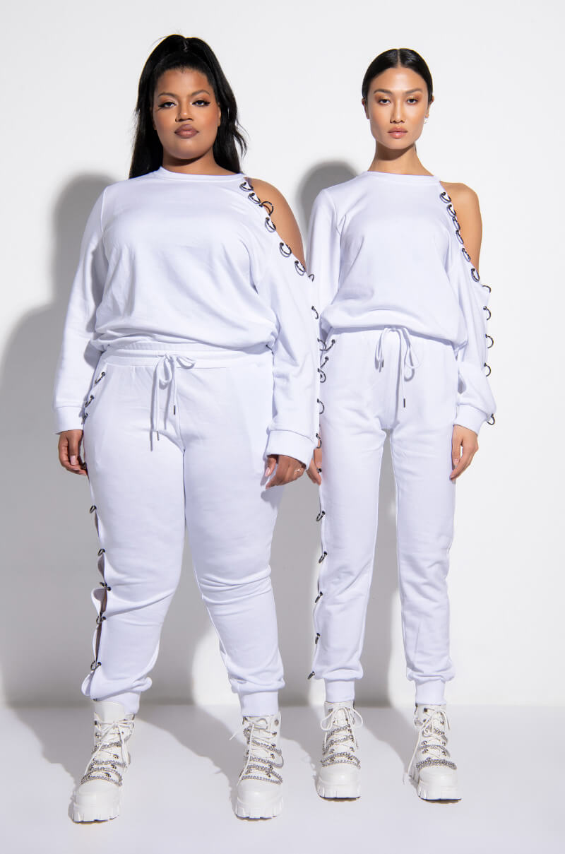 HALO COLD SHOULDER RING DETAIL CREW NECK SWEATSHIRT
