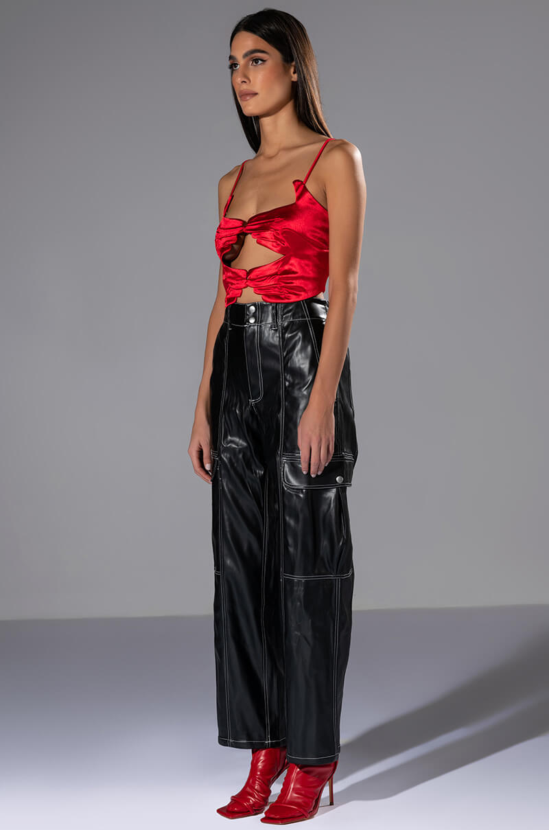 HANDSY GLOVE BRA TOP