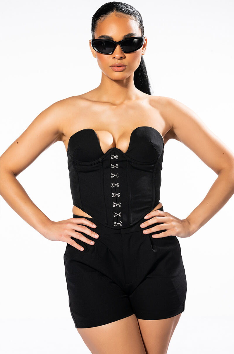 HANSEL FITTED SHORT