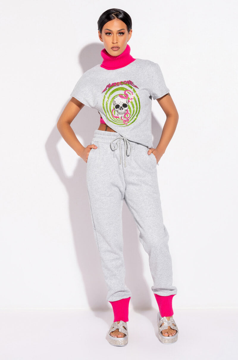 HARD GRAPHIC MOCK NECK SLEEVELESS SWEATSHIRT