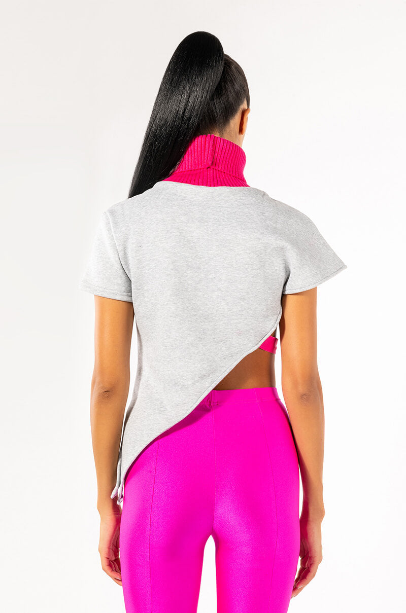 HARD GRAPHIC MOCK NECK SLEEVELESS SWEATSHIRT