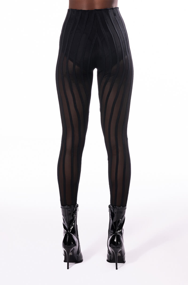 HEAR ME SAY MESH STRIPED LEGGING