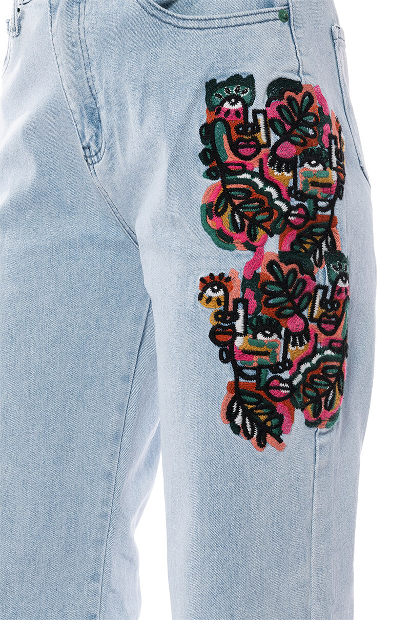HIDDEN FACES EMBROIDERY DETAILED STRAIGHT LEG JEANS
