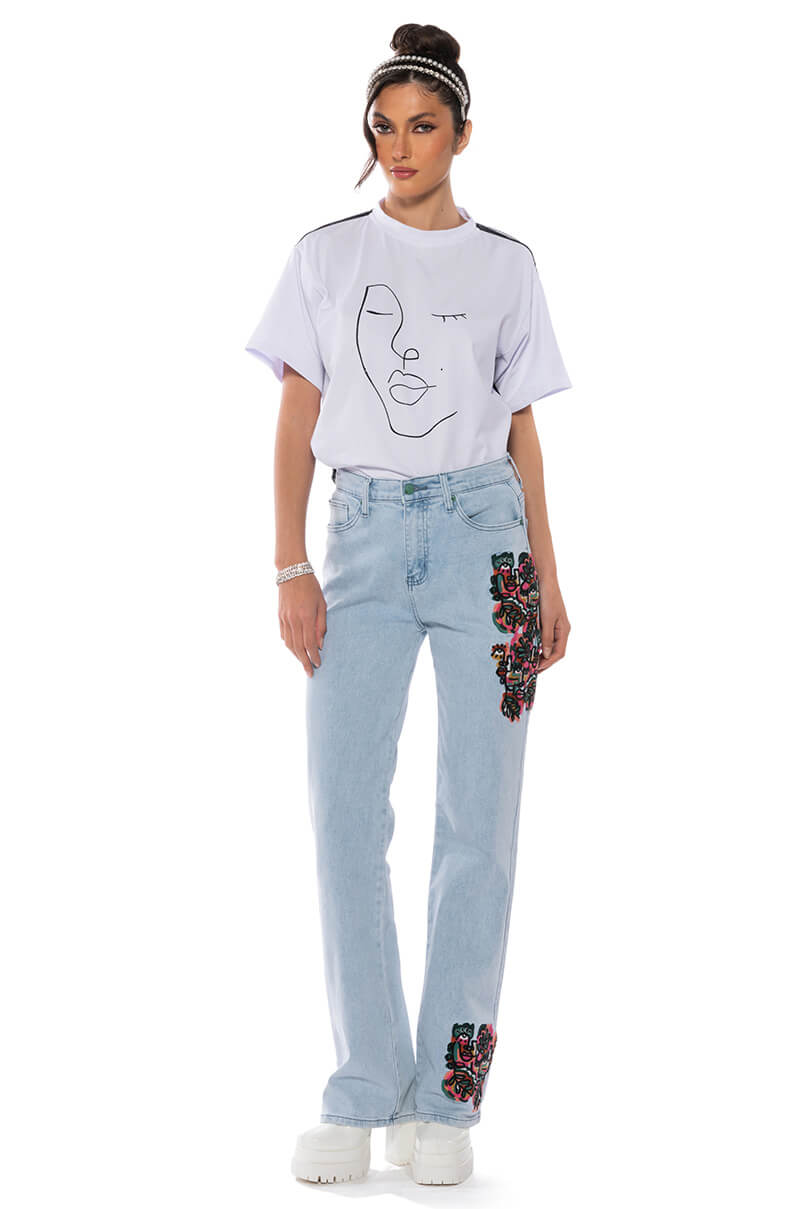 HIDDEN FACES EMBROIDERY DETAILED STRAIGHT LEG JEANS