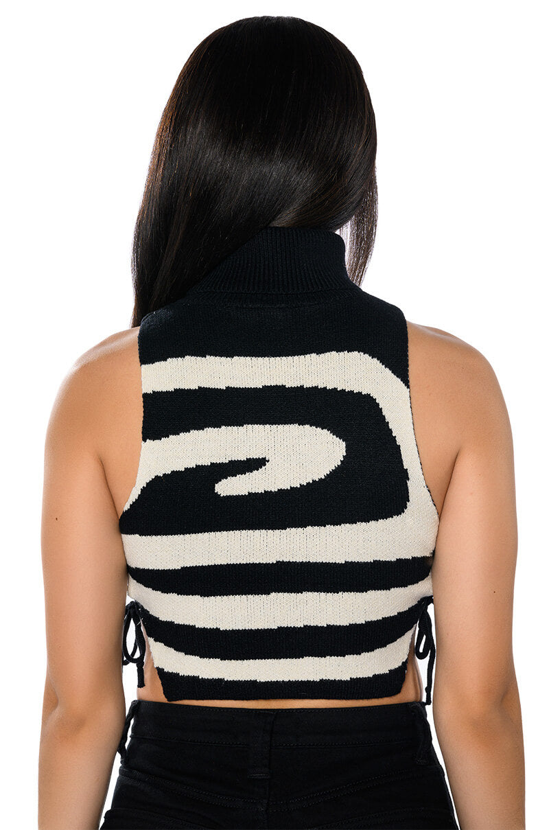 HOLD MY HEART TURTLE NECK TANK TOP