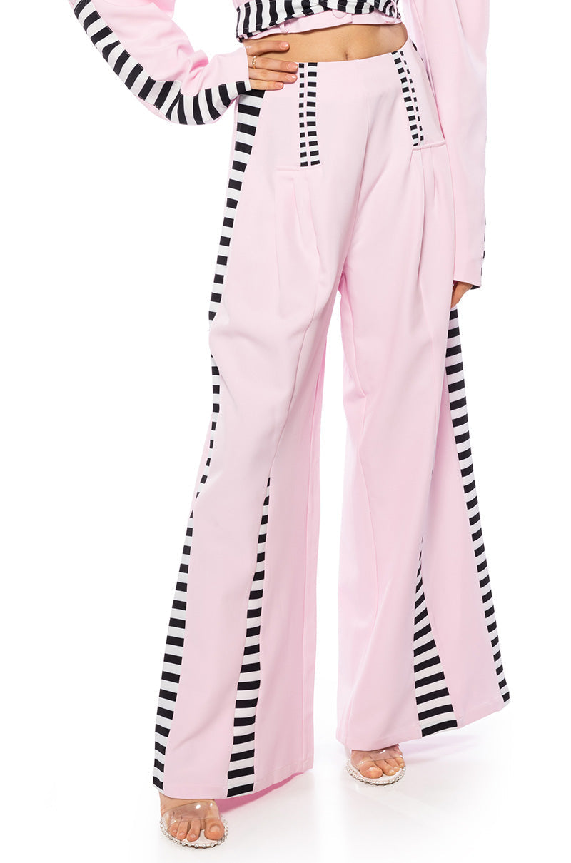 HOT GIRL STRIPED STATEMENT TROUSER