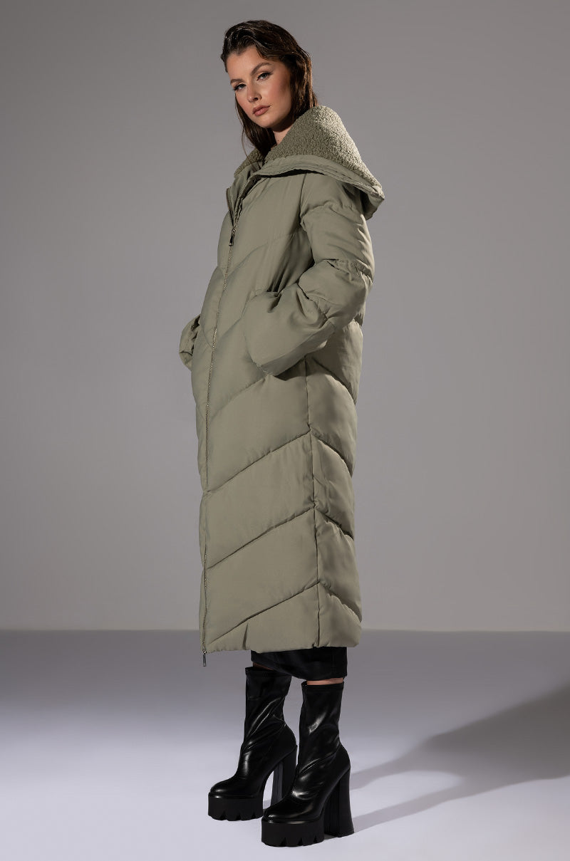HOT TODDY SHERPA LINED PUFFER