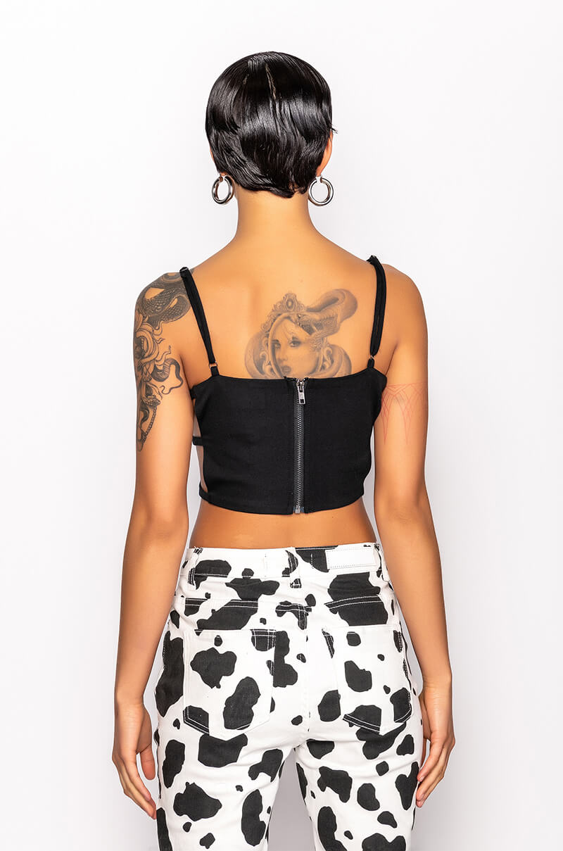 HOTTIE CUTOUT CROP TANK
